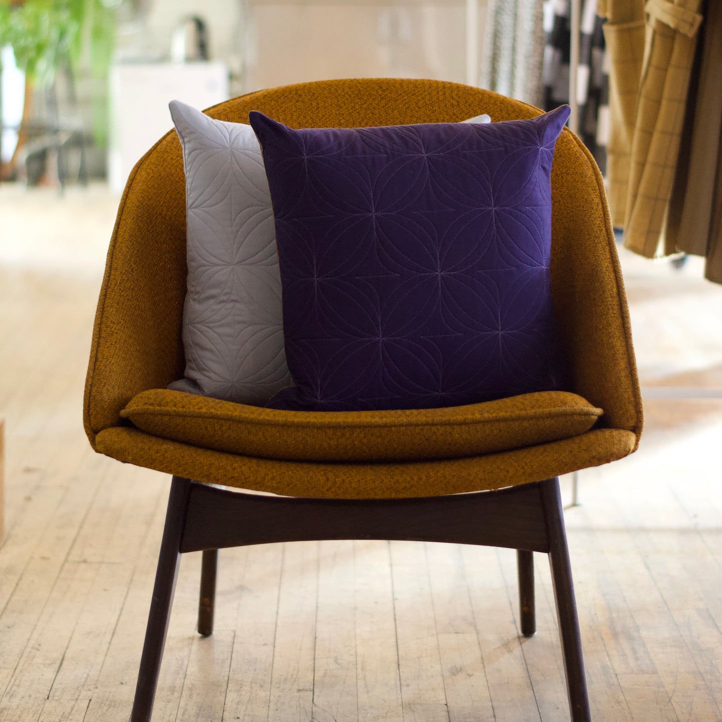 Pulse Midnight - Quilted Cover